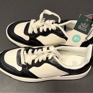 Wild Fable Monochrome Lace-Up Sneakers